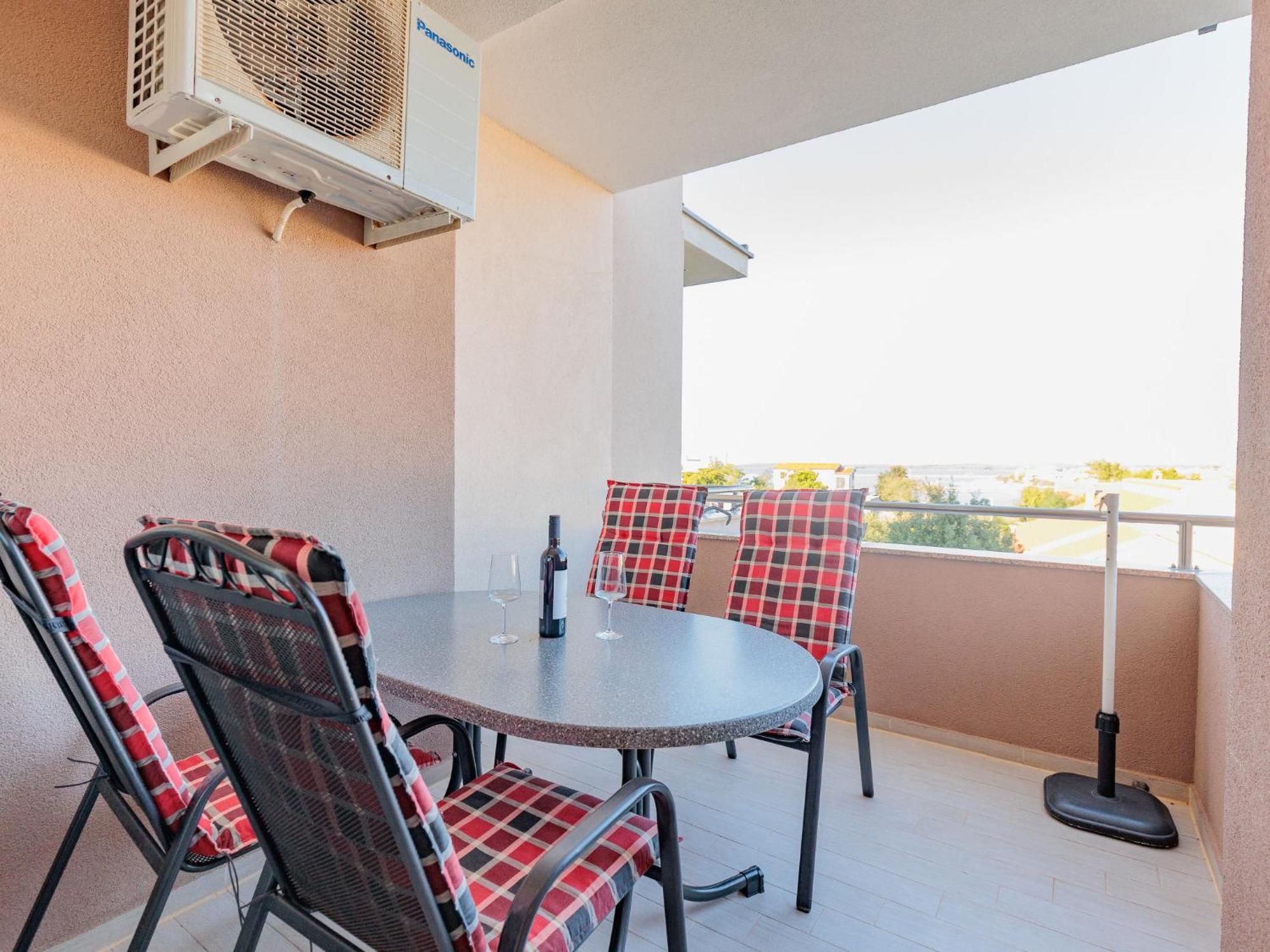 Apartment Mlasina-4 By Interhome Nin Exterior photo